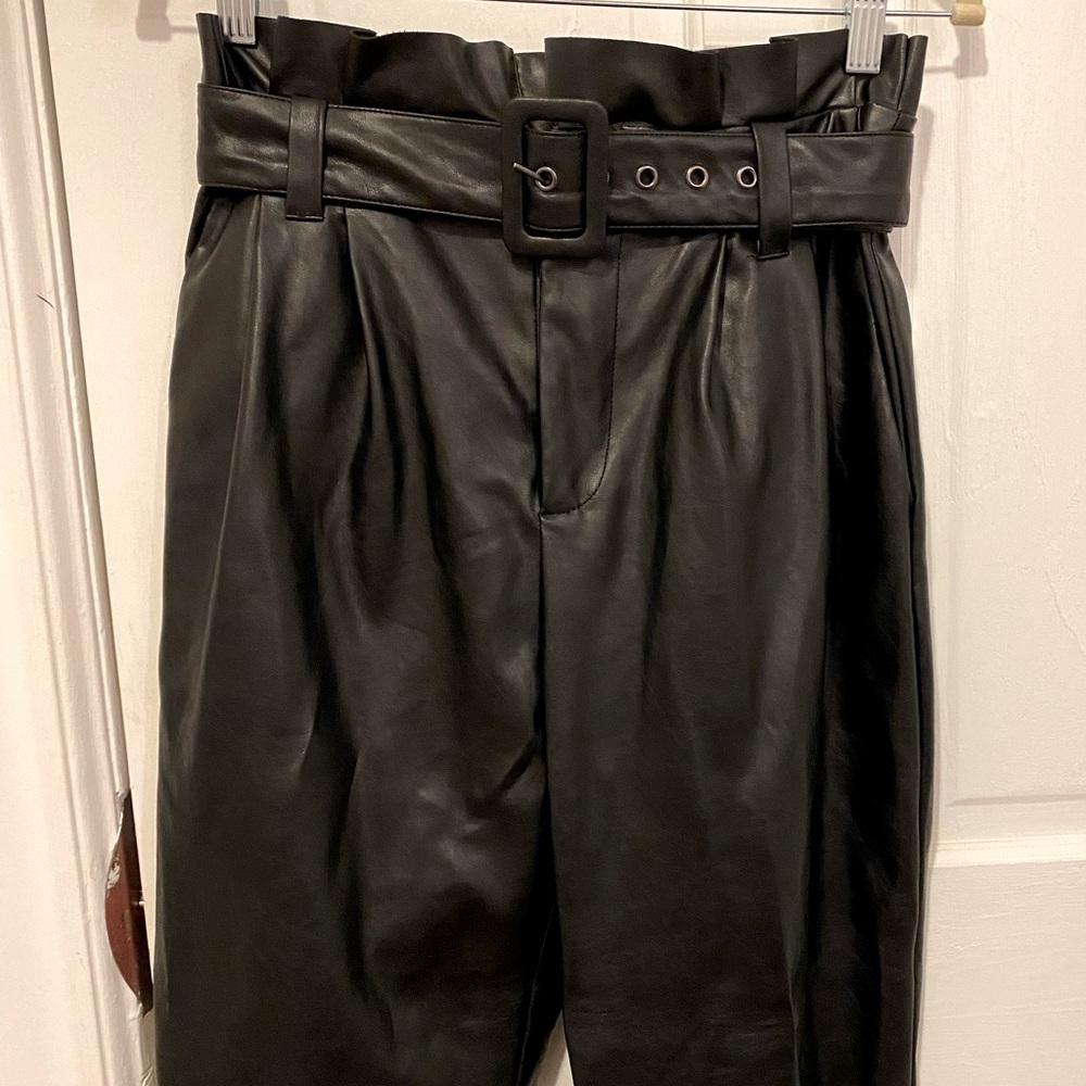 DO+BE - Leather Pants w/ Belt - Medium